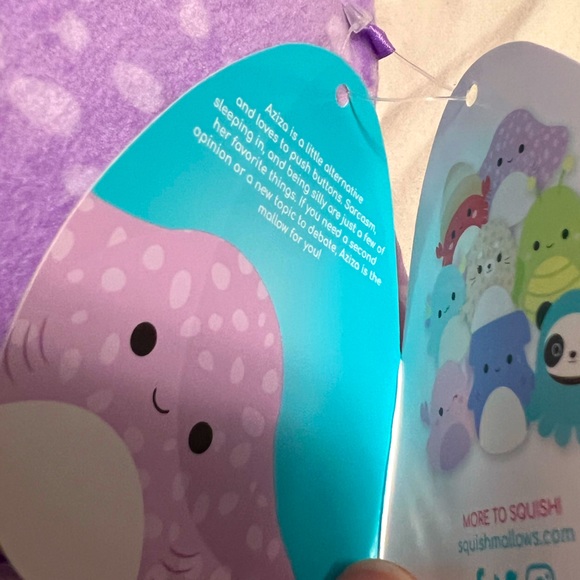 8" Aziza stingray Squishmallow - Picture 2 of 3